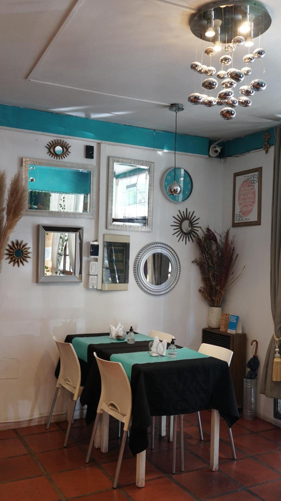 Hostel & Mediterranea