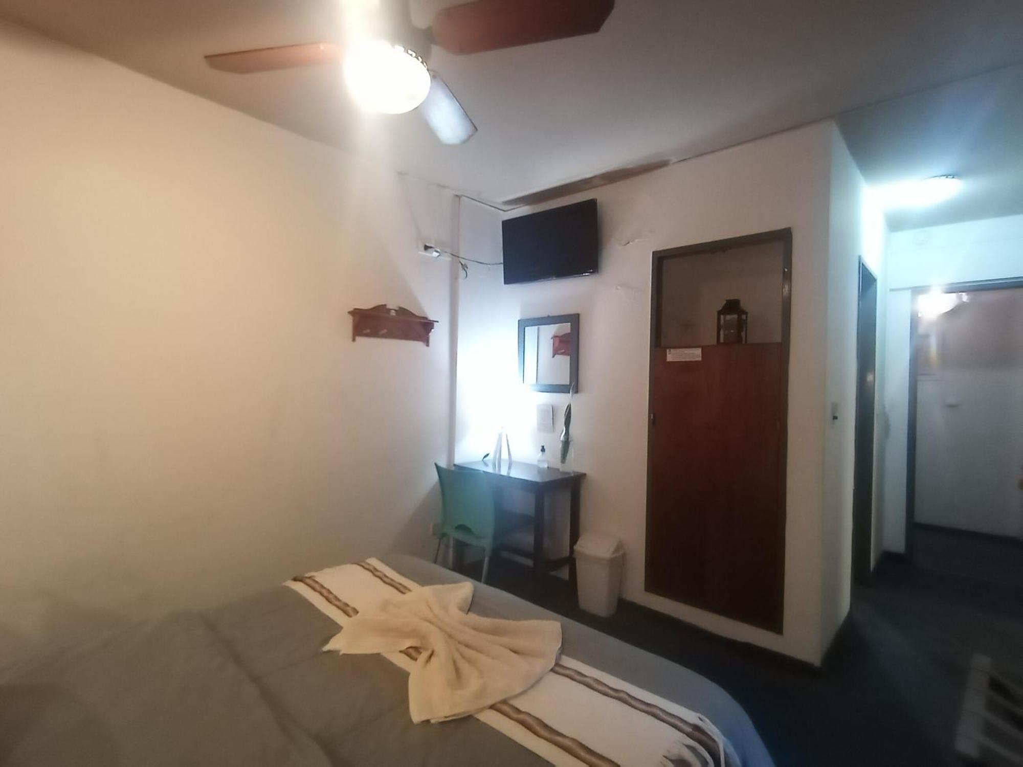& Mediterranea Hostel Cordoba
