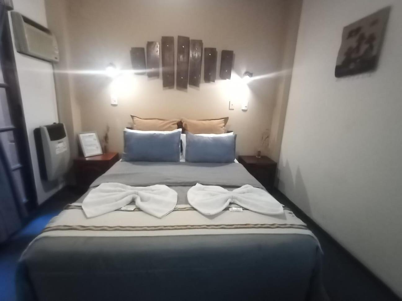 & Mediterranea Hostel *
