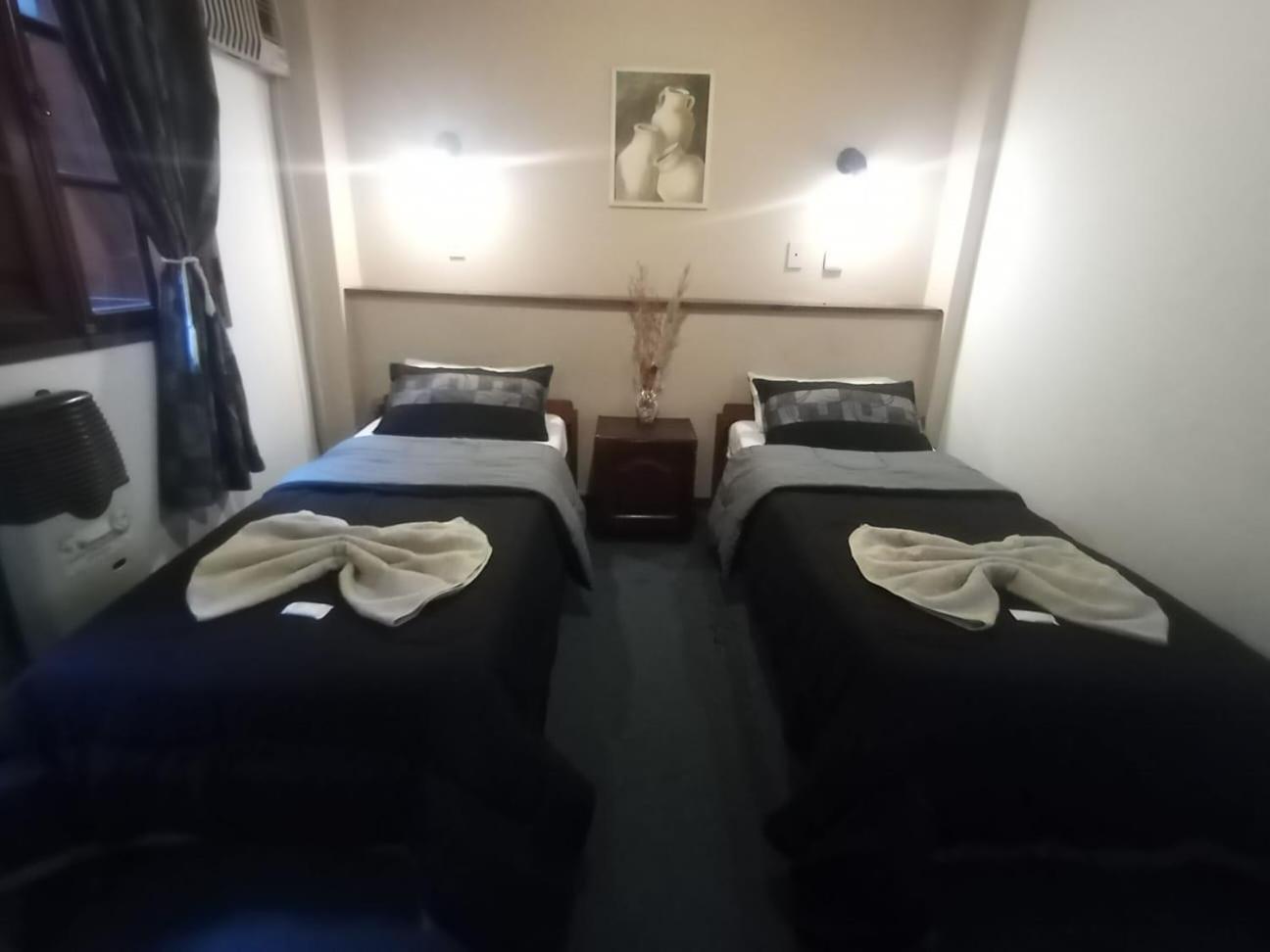 & Mediterranea Hostel